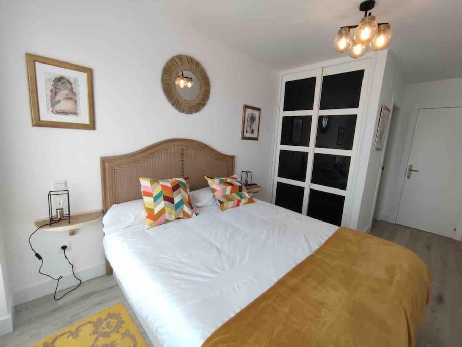 Exclusivo Apartamento Con Aparcamiento Gratuito Laredo Kültér fotó
